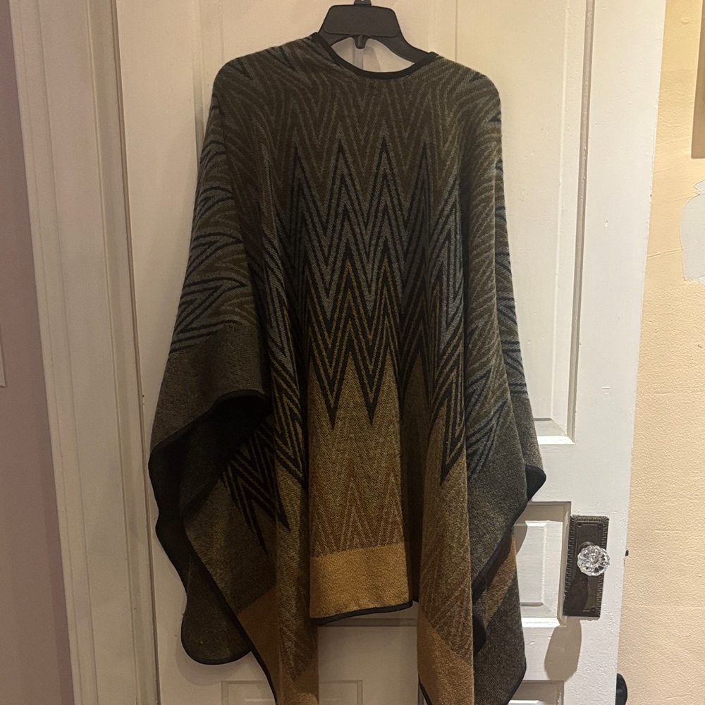 Neutral Shawl